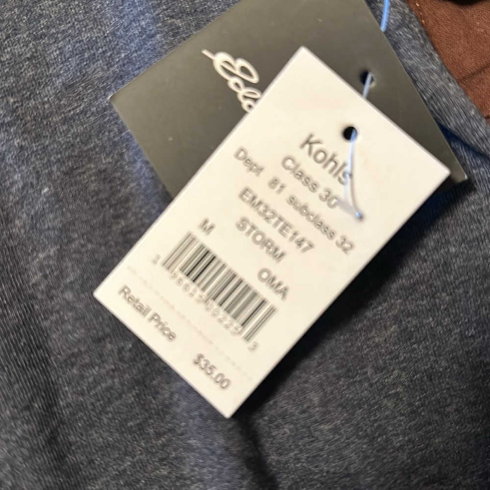 Eddie Bauer long sleeve tee - Picture 4 of 4